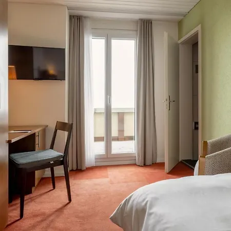 - Self Check-in ホテル アローザ