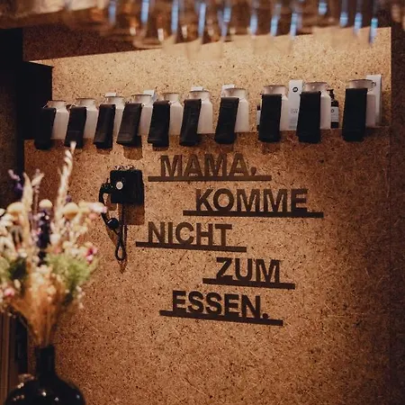 - Self Check-in ホテル