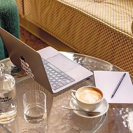 - Self Check-in Hotel Arosa