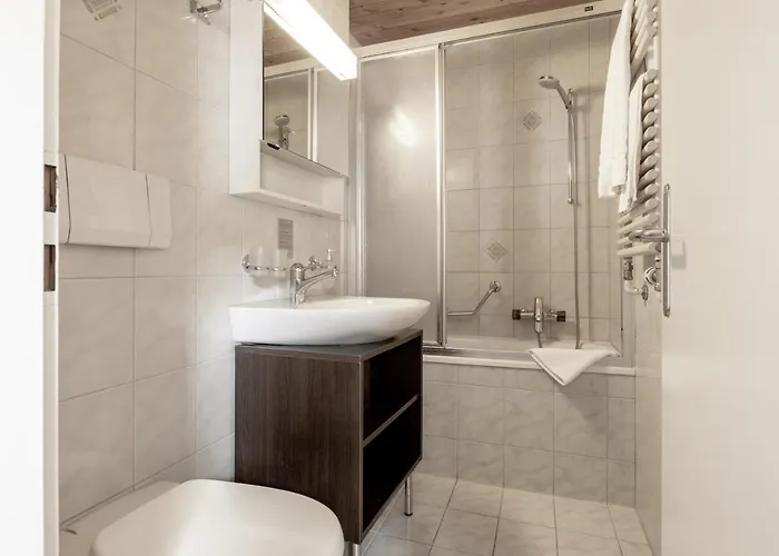 Hotel - Self Check-in *