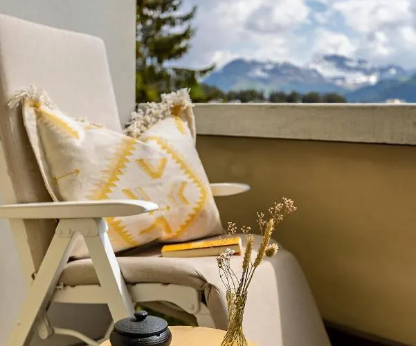 - Self Check-in * Arosa